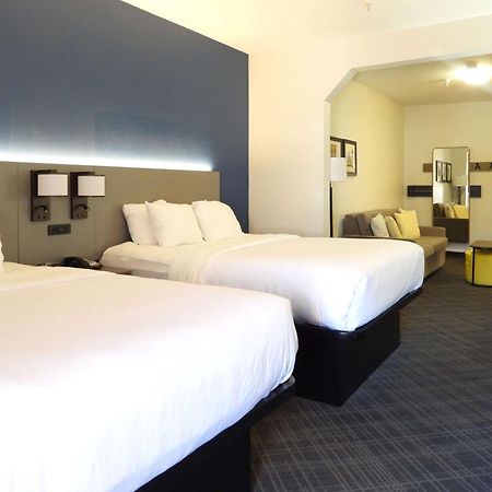 Comfort Suites Кроссвілл Екстер'єр фото