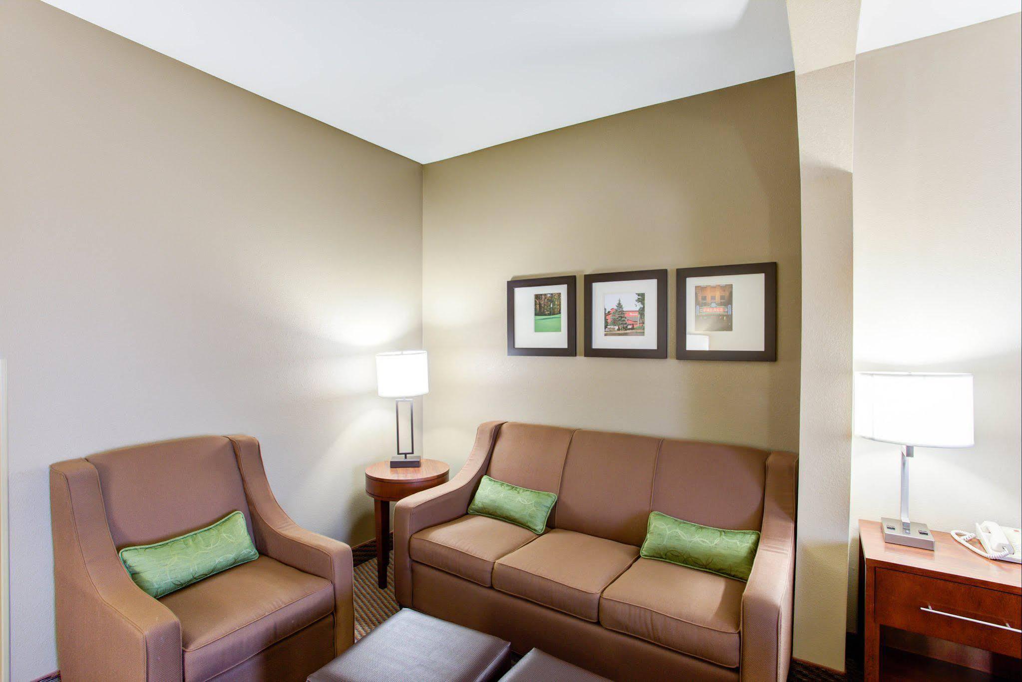 Comfort Suites Кроссвілл Екстер'єр фото