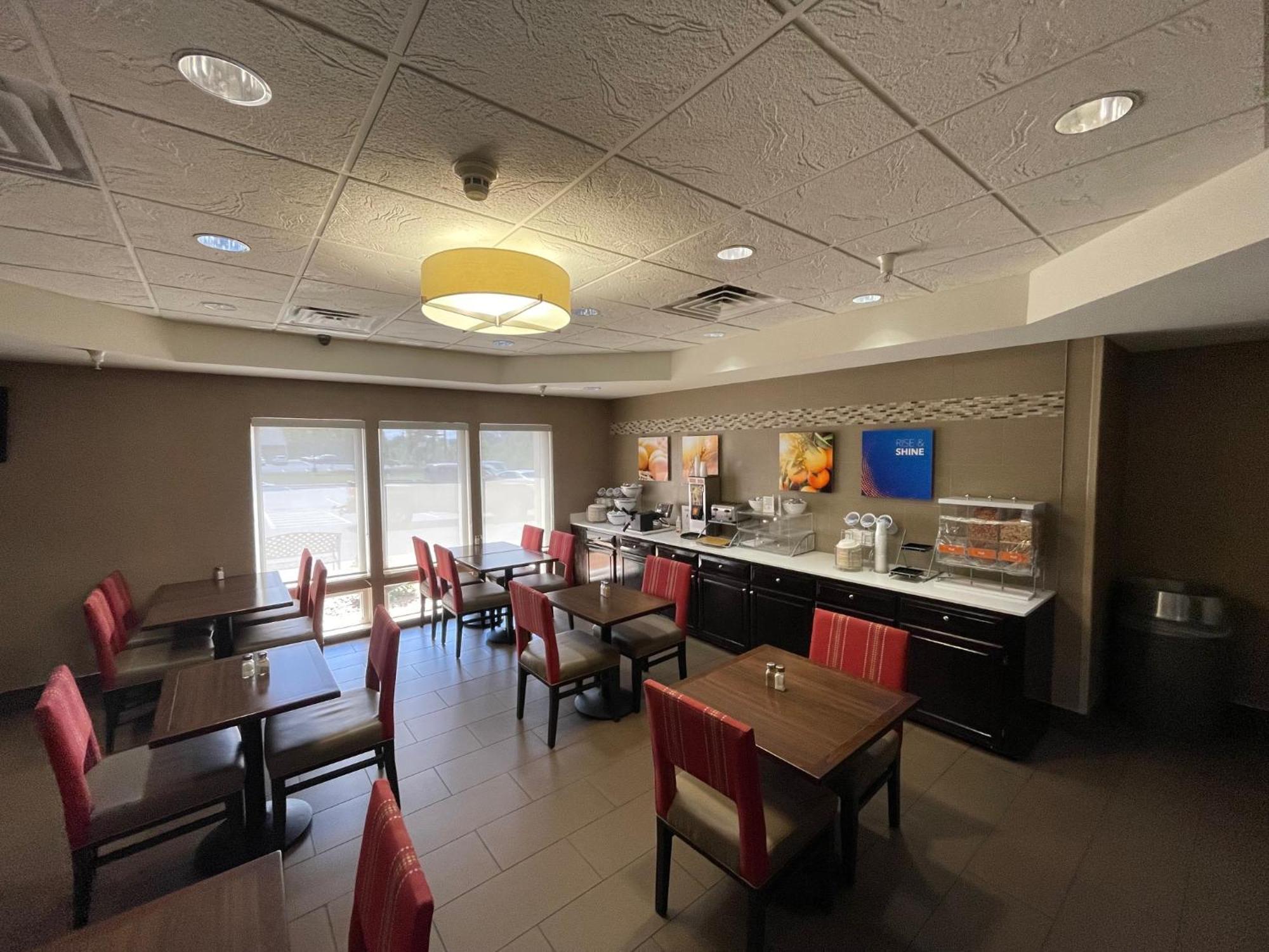 Comfort Suites Кроссвілл Екстер'єр фото