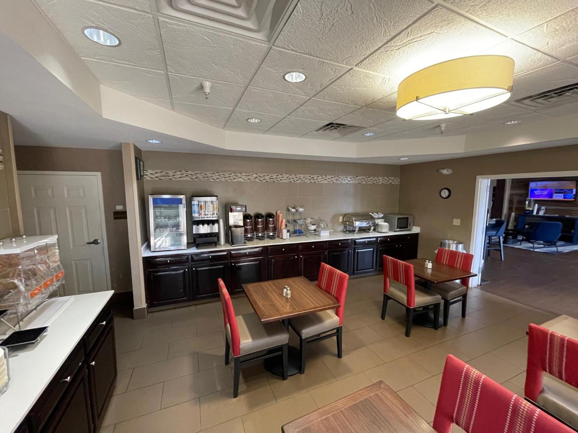 Comfort Suites Кроссвілл Екстер'єр фото