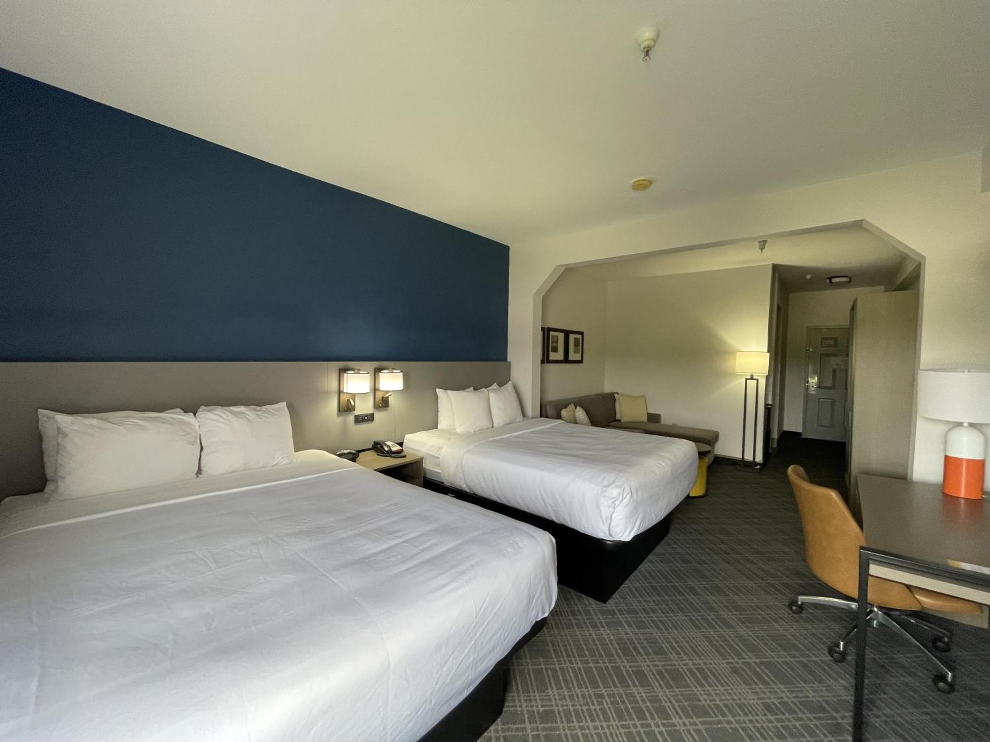 Comfort Suites Кроссвілл Екстер'єр фото