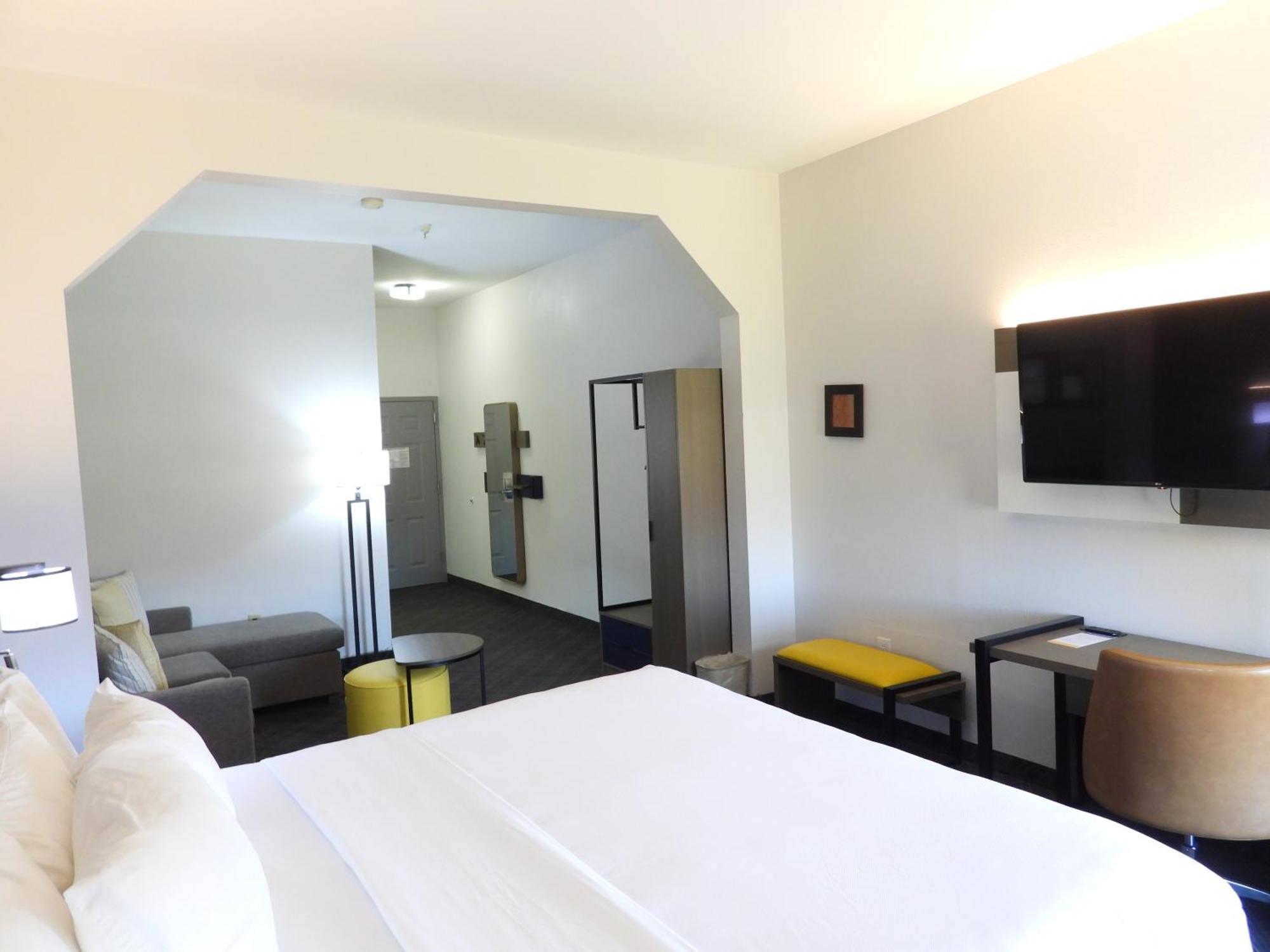 Comfort Suites Кроссвілл Екстер'єр фото