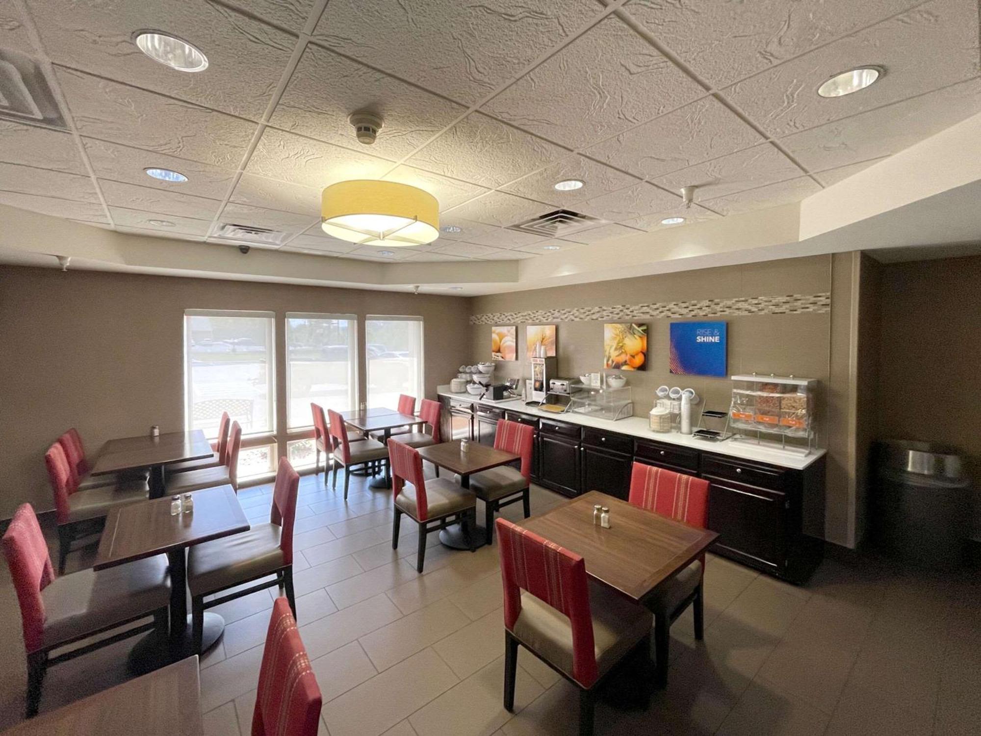 Comfort Suites Кроссвілл Екстер'єр фото